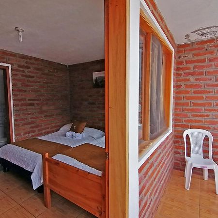 Lagoon Hotel Chugchilán 外观 照片