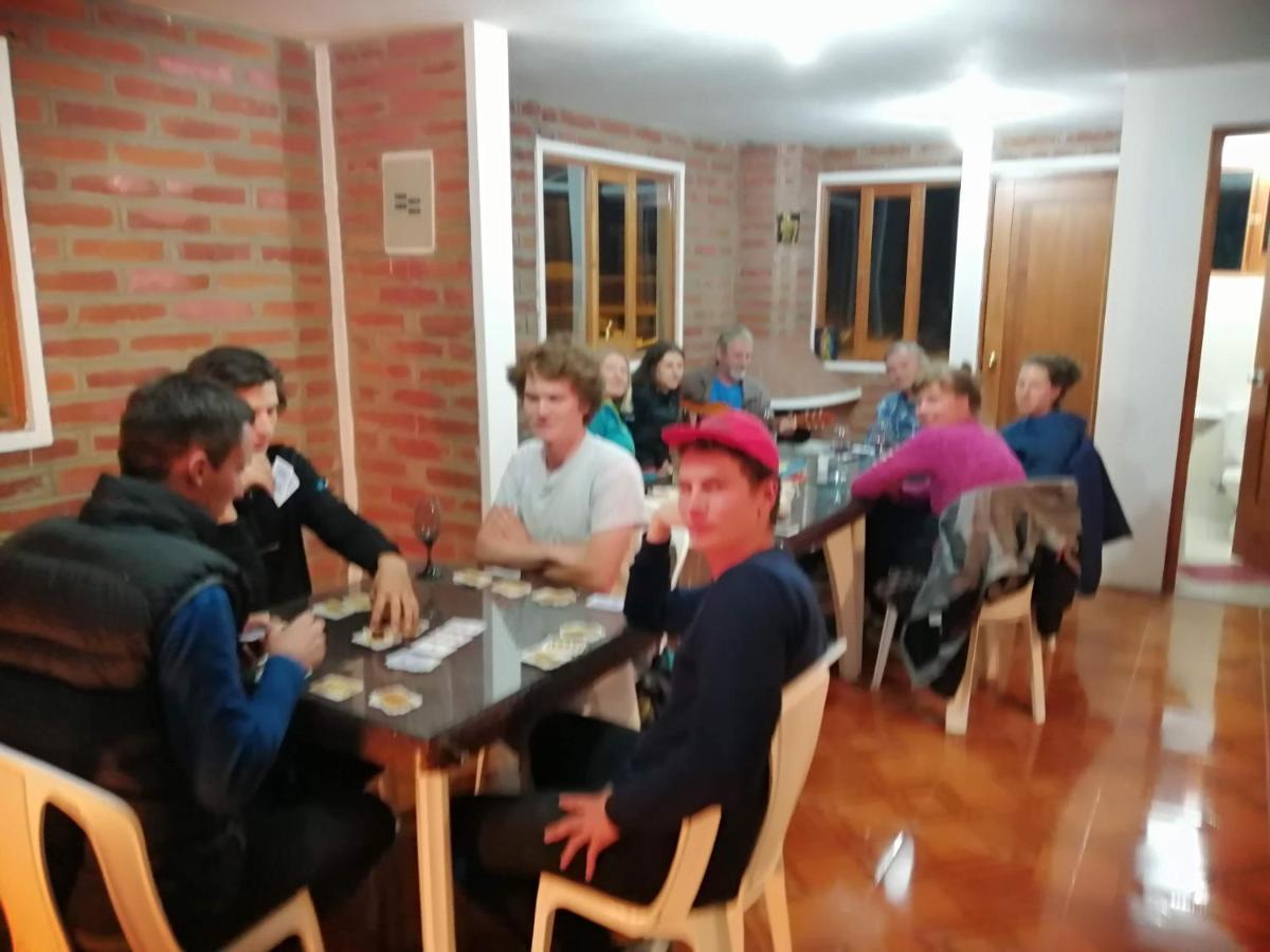 Lagoon Hotel Chugchilán 外观 照片