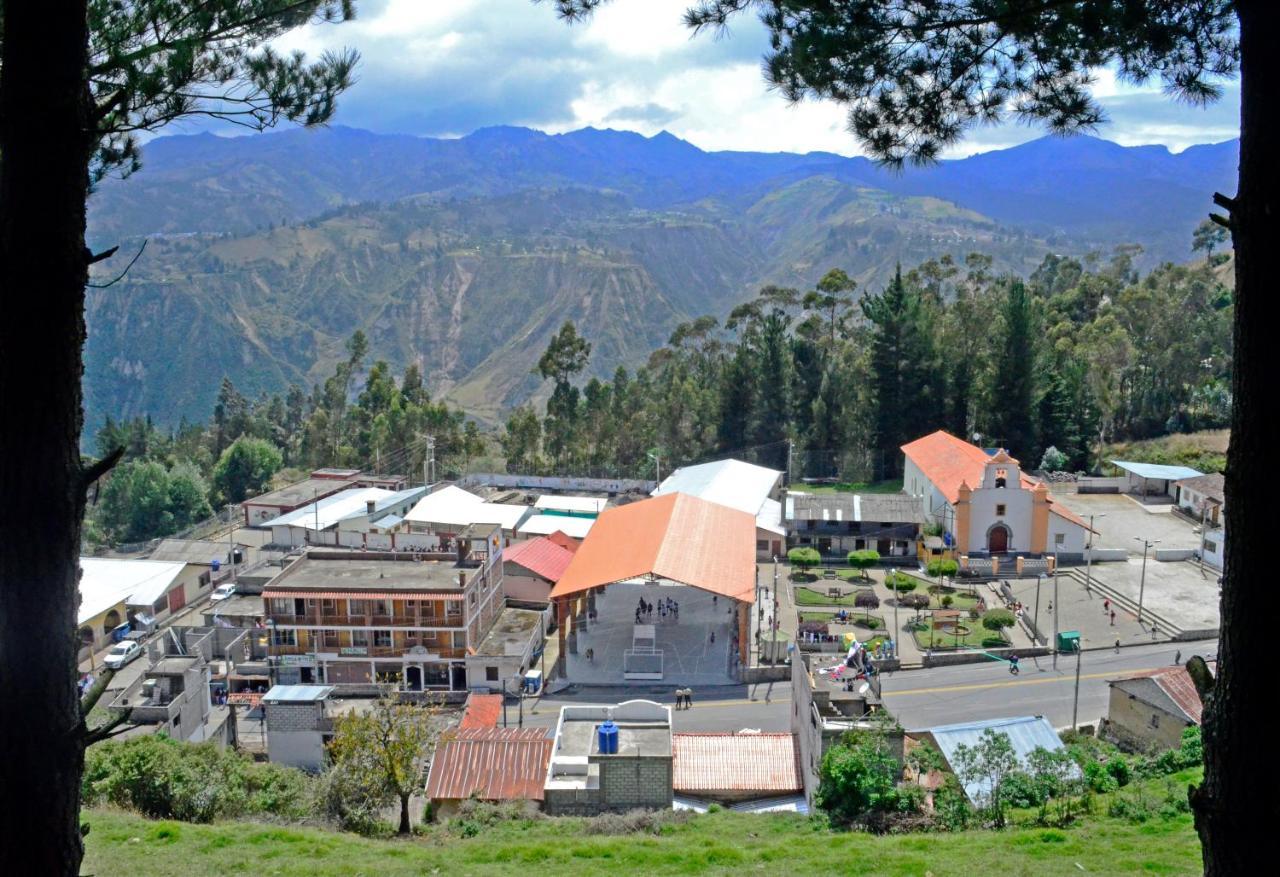 Lagoon Hotel Chugchilán 外观 照片