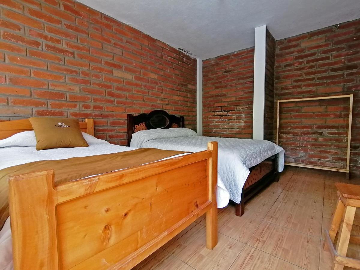Lagoon Hotel Chugchilán 外观 照片