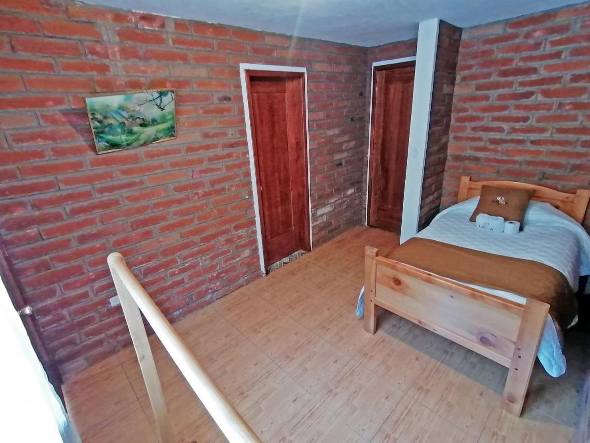 Lagoon Hotel Chugchilán 外观 照片