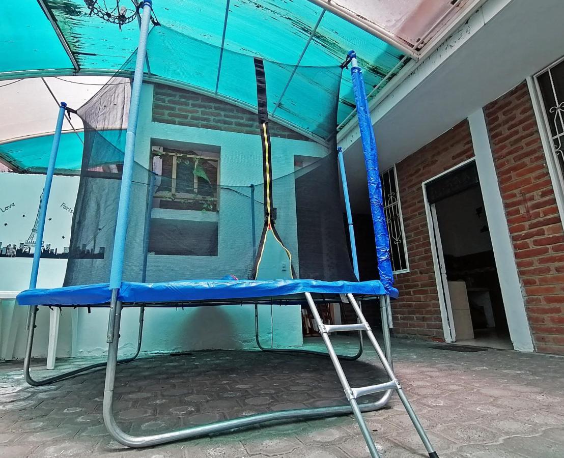Lagoon Hotel Chugchilán 外观 照片
