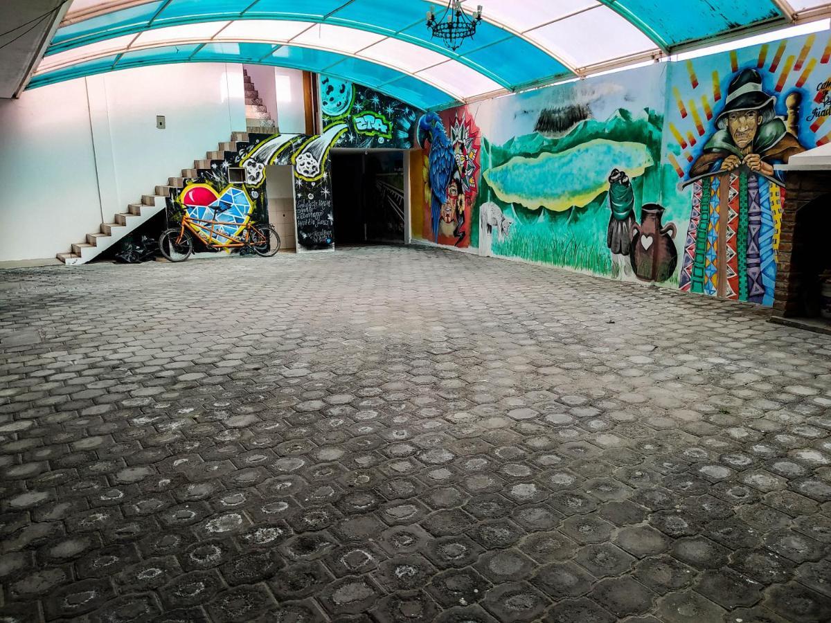 Lagoon Hotel Chugchilán 外观 照片