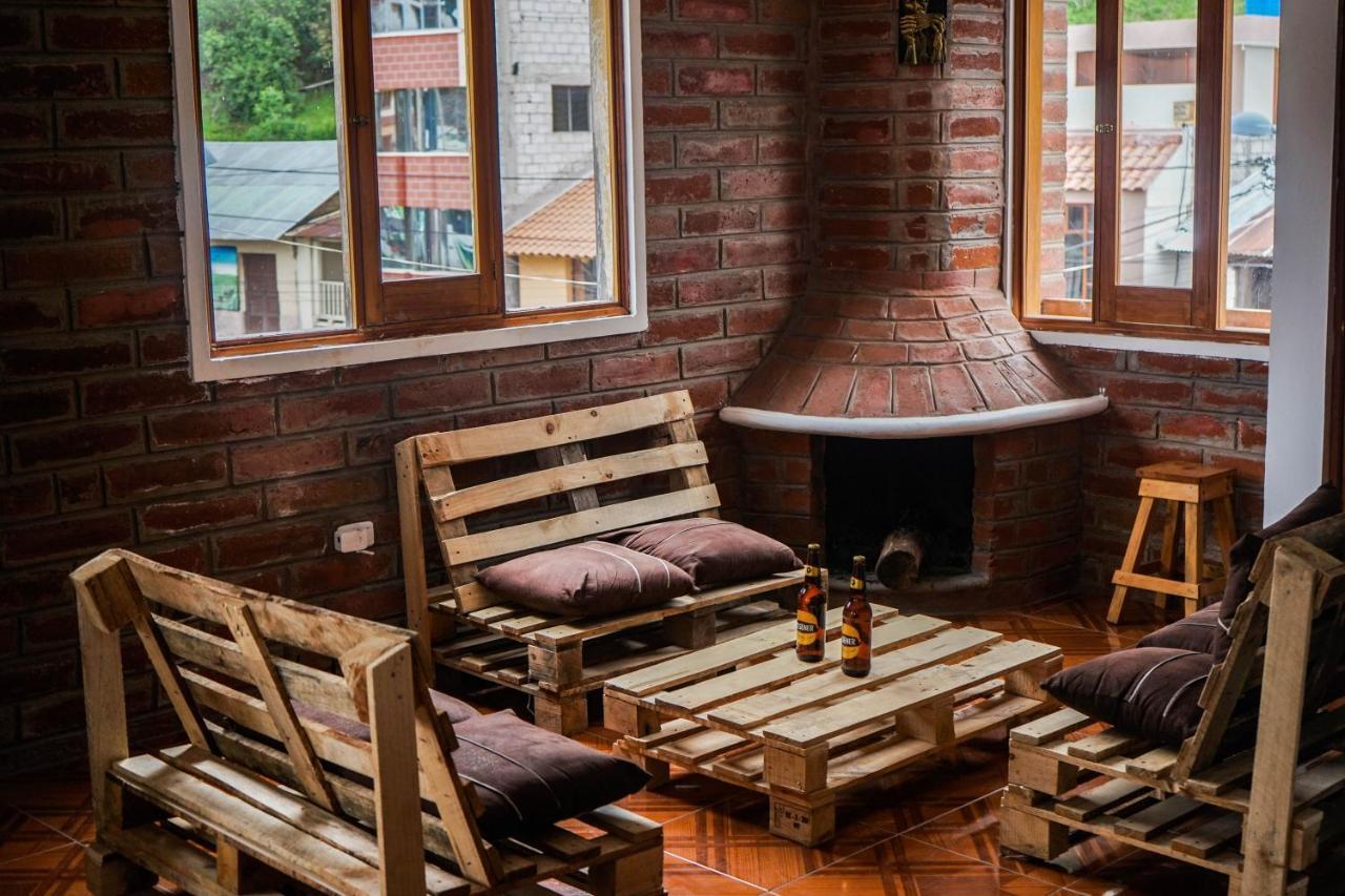 Lagoon Hotel Chugchilán 外观 照片
